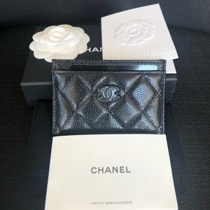 ⭐️SOLD⭐️ Chanel So Black Card Case